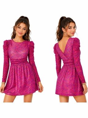 🦋Lilly Pulitzer small
Preslie Long Sleeve Skirted romper
 Passion Fruit pink